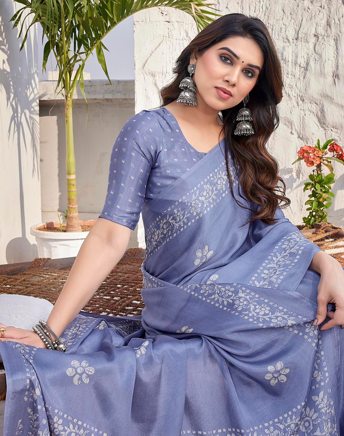 Yashika Women's Elegant Chiffon Saree with Blouse Material - Embrace Trendy Style and Timeless Elegance in this Exquisite Attire (AZ-YS-P1-UTISHA GREY) - Image 5